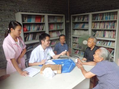 中堂斗朗社區長者義診活動紀實 天氣轉涼，健康先行